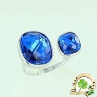 Серебряное кольцо с кристаллами Swarovski SOKOLOV 94011365 94011365 фото